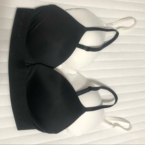 Victoria Secret 32D Wireless Padded Bra
